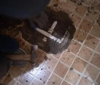 喀什地卫生间漏水维修公司为您分享下卫生间渗水如何处理及注意事项